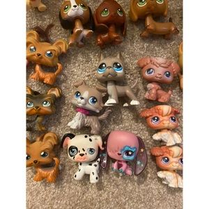 Littlest Pet Shop lot with accessories